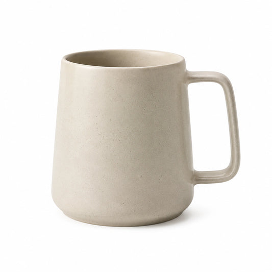 Tazza 450 ml in ceramica beige con manico stile minimalista